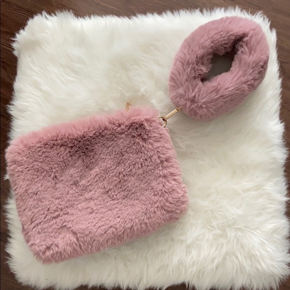 Furry Clutch w Wrist Strap